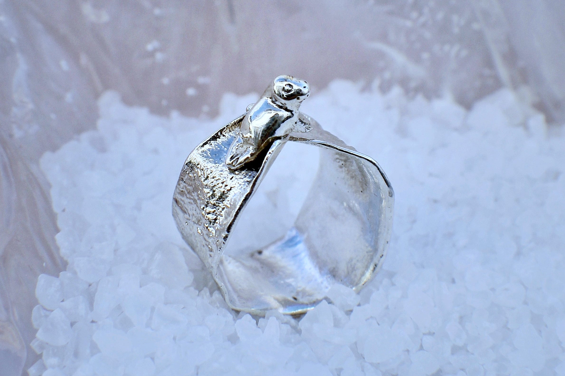 Anillo descanso reticulado